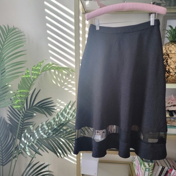 Black Spotted Aline Skirt Women's Medium - Like New - Picture 1 of 6